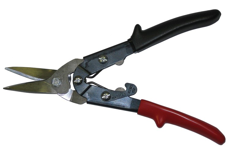 dnMA70030  SNIPS RED HANDLE